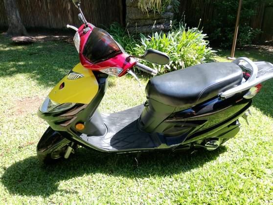 SUZUKI AN125 BURGMAN 
